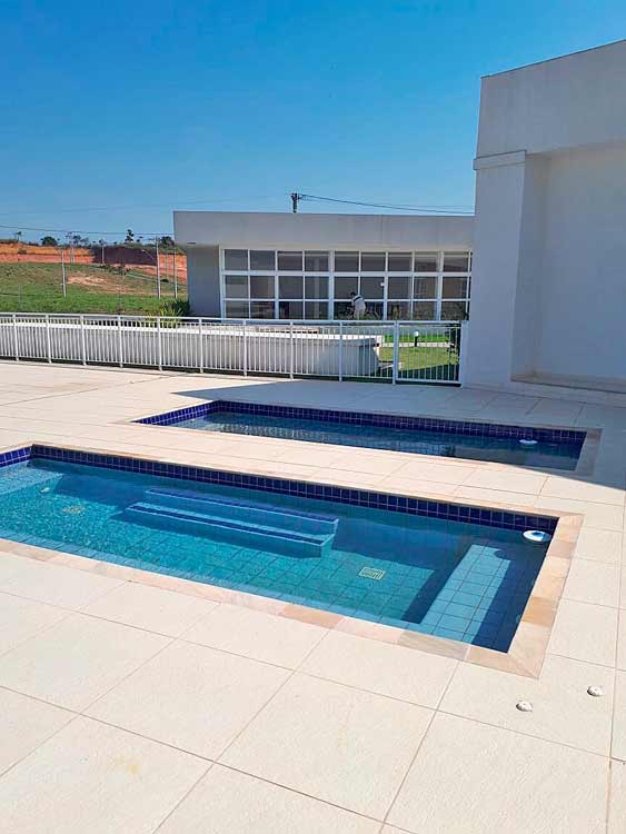 Solares Clube 12 Triton-Piscinas