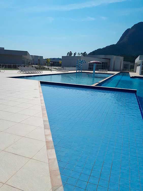 Solares Clube 25 Triton-Piscinas