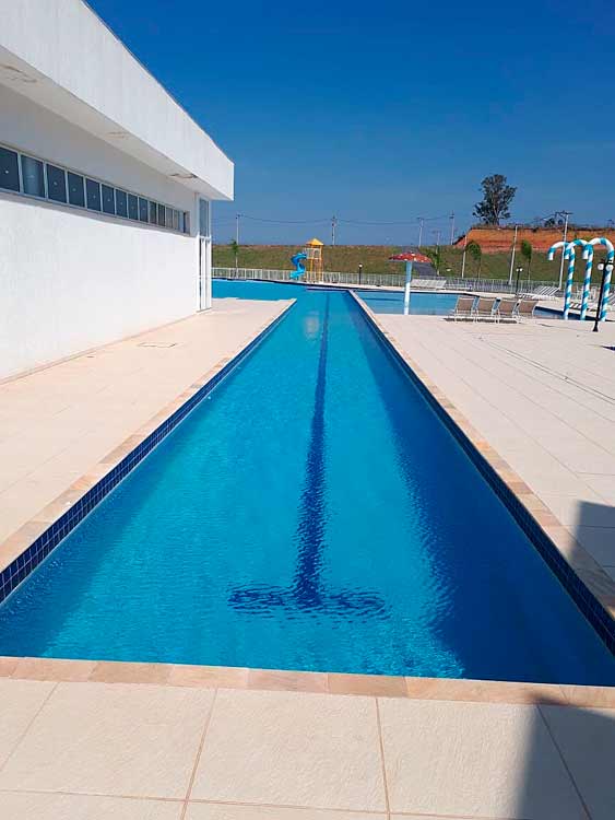 Solares Clube 33 Triton-Piscinas