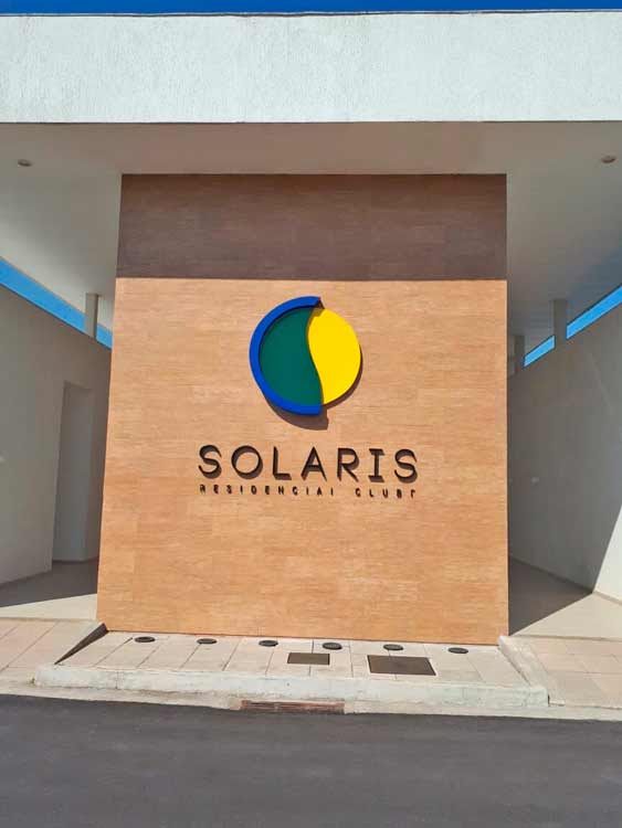 Solares Clube 4 Triton-Piscinas